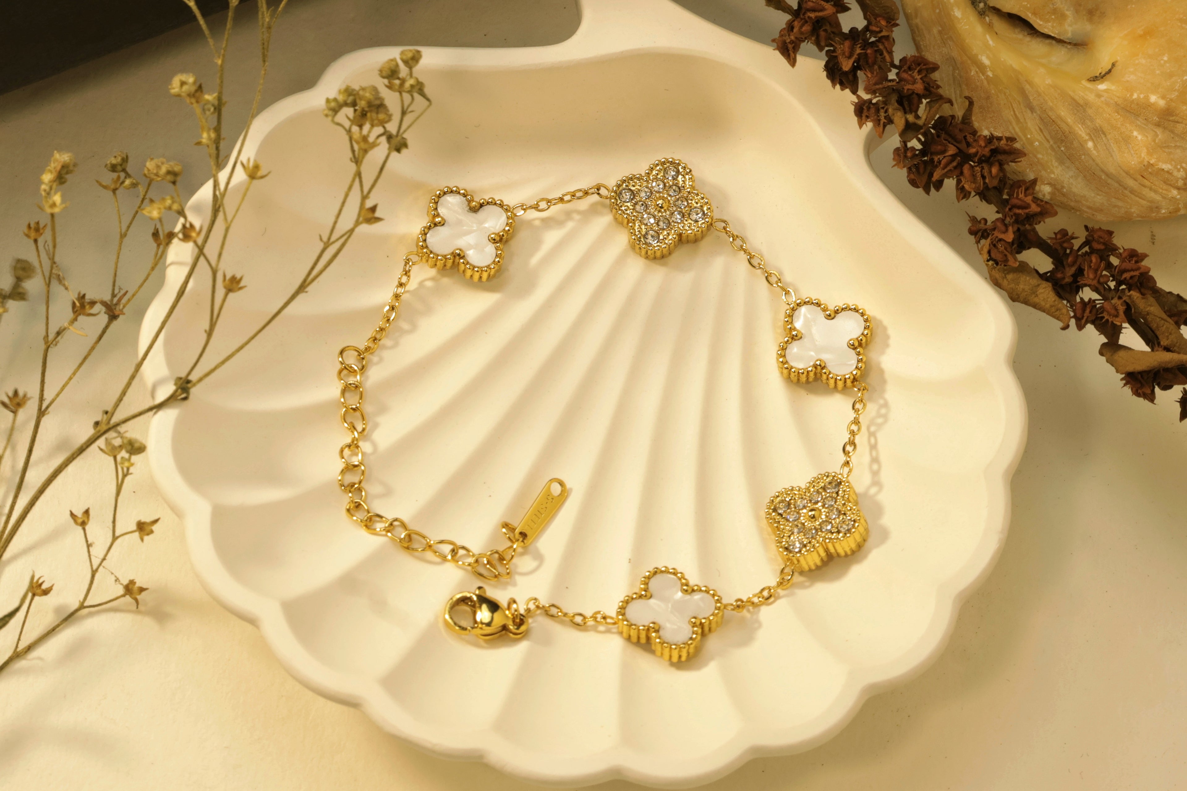 White Clover Sparkle