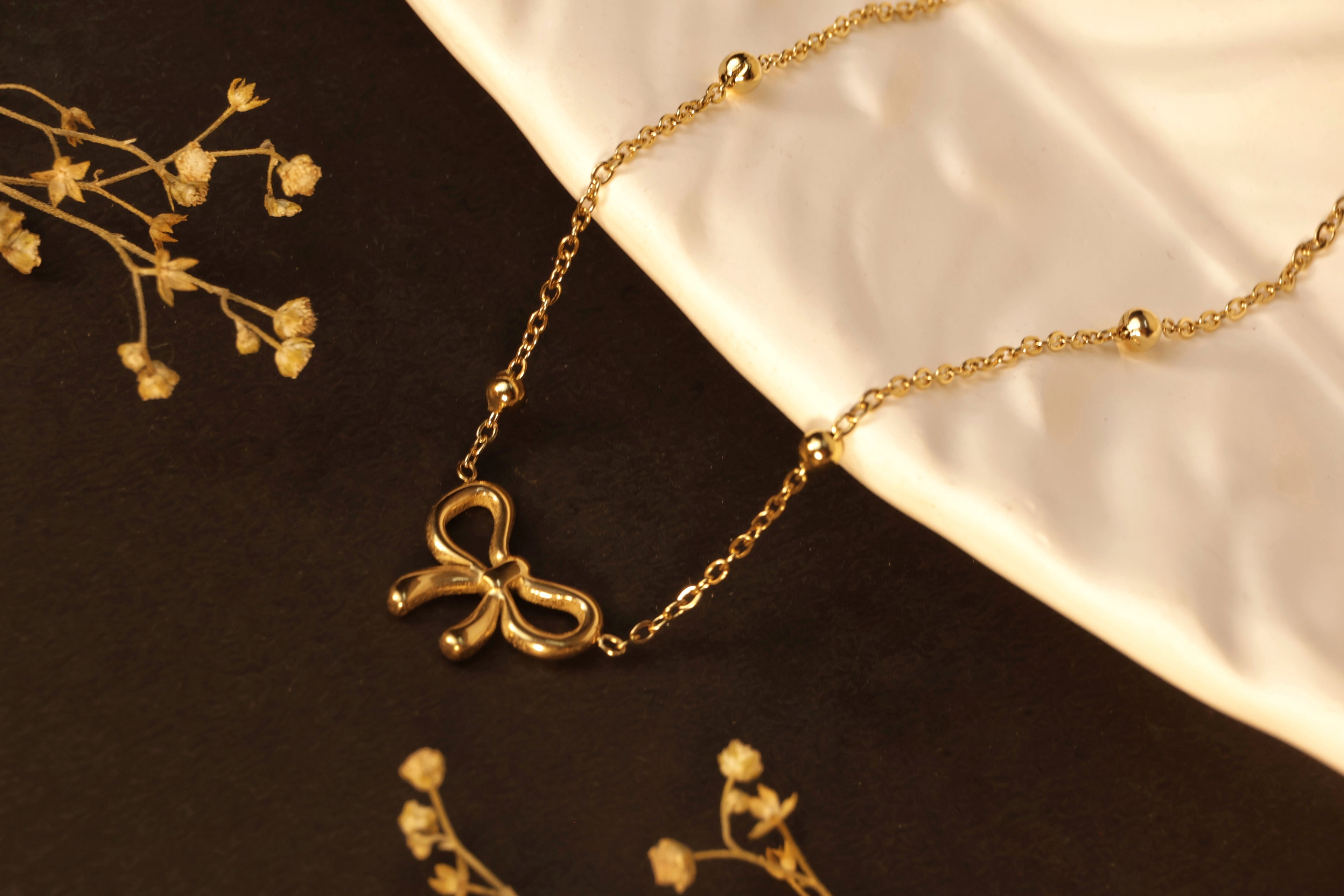 Mimi Bow Necklace