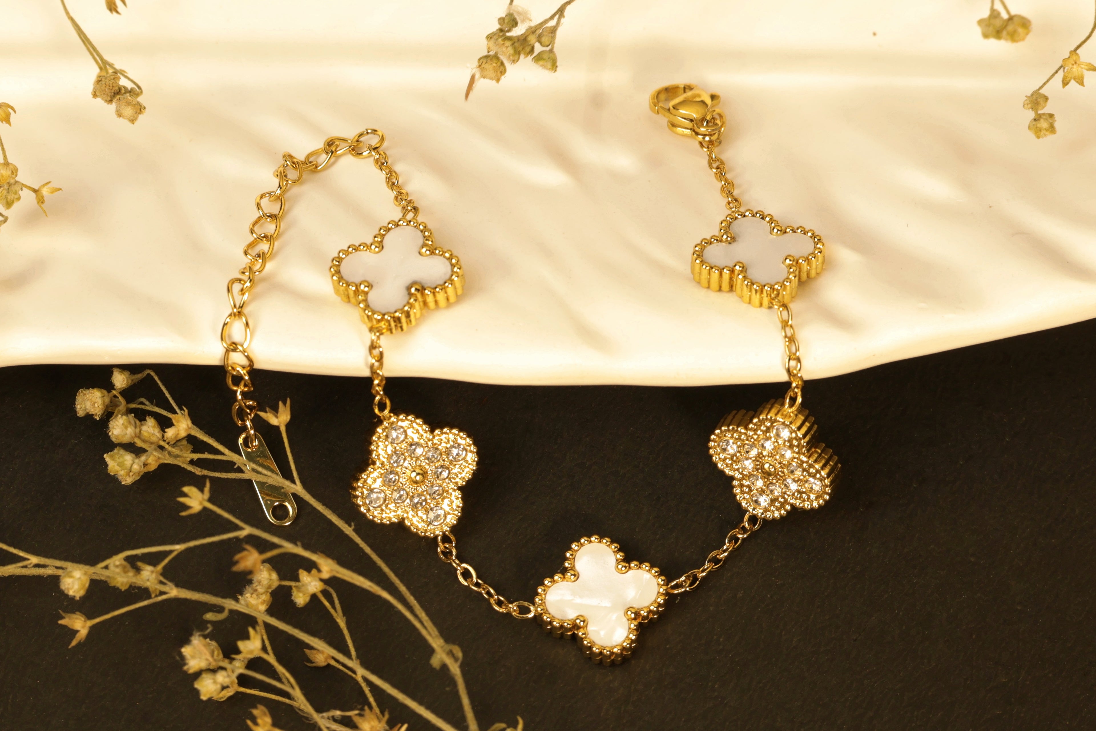 White Clover Sparkle