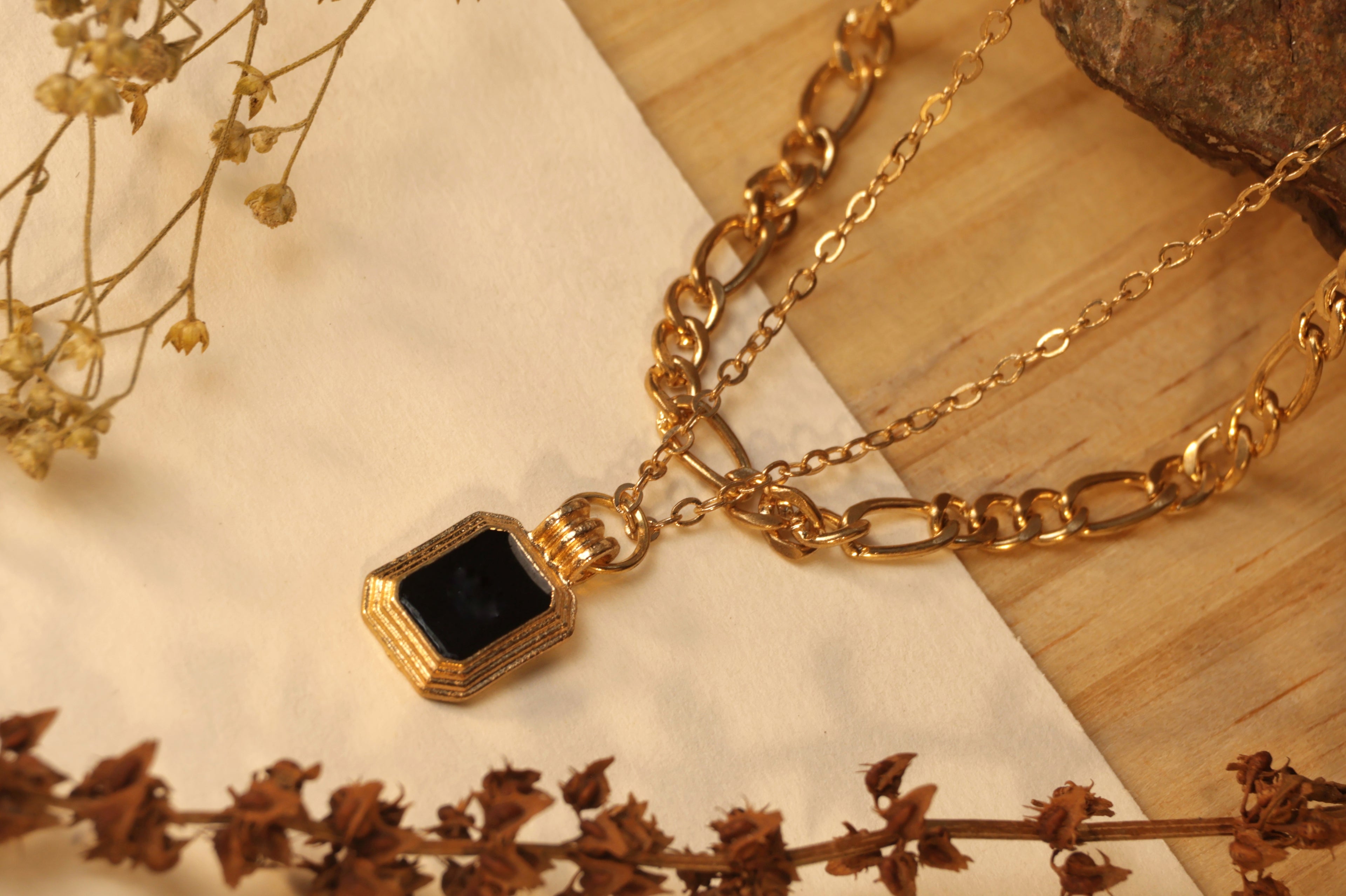 Noir Link Pendant
