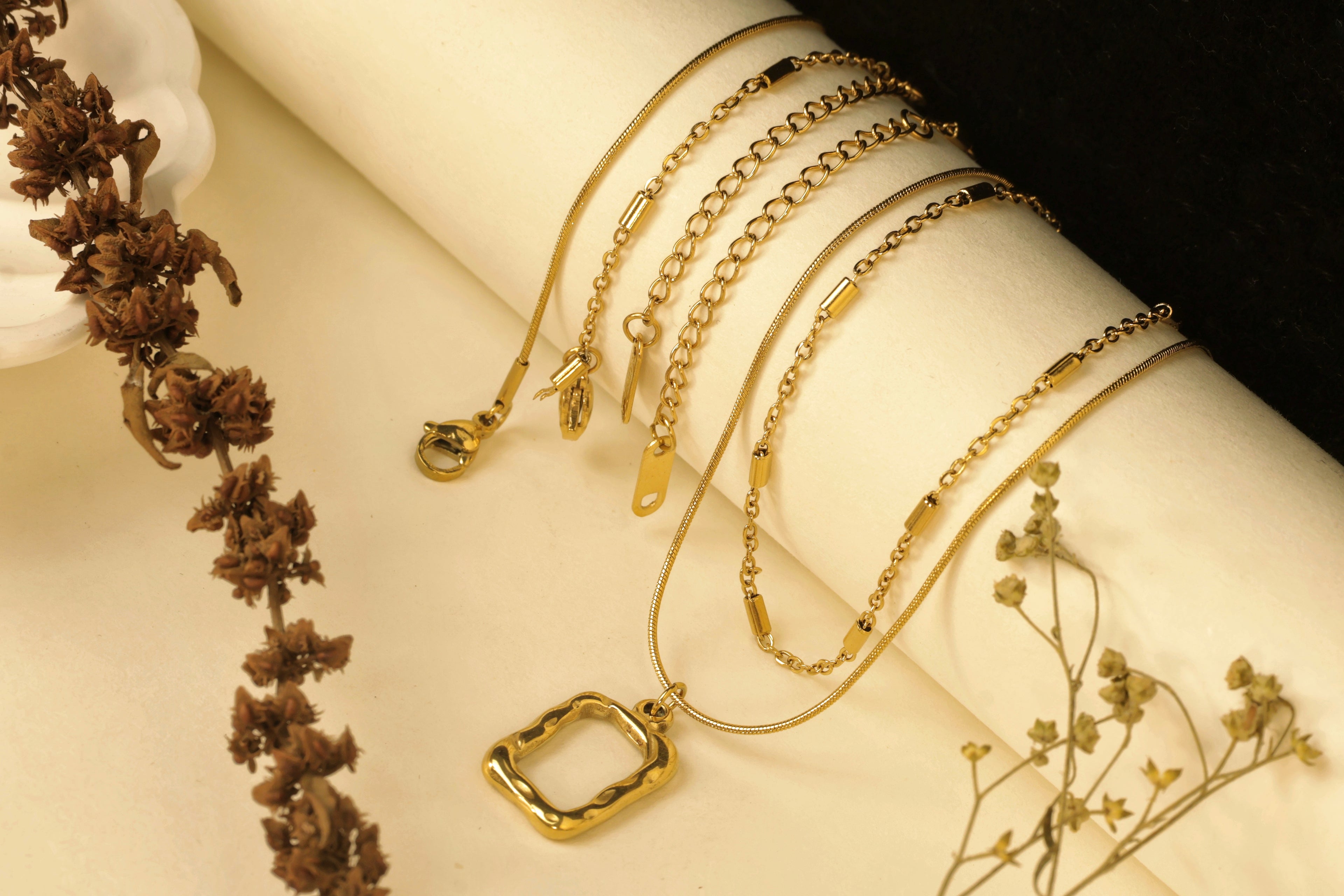 Fluid Frame Necklace set - multiple layered gold chains