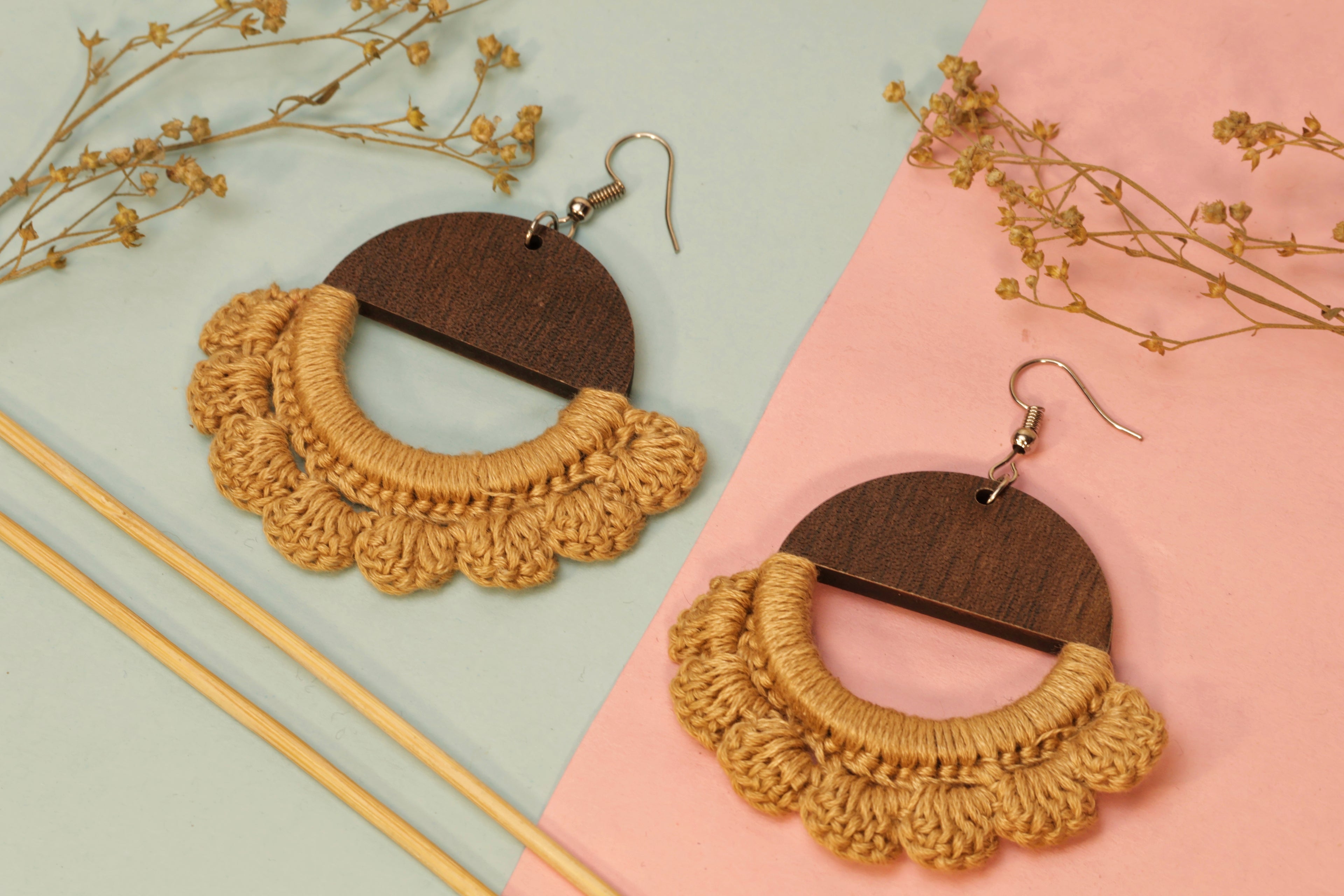 Serene Sunstone Earrings