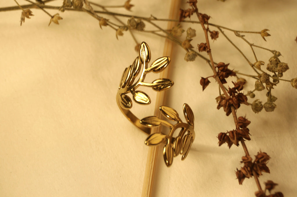 Golden Leaf Ring
