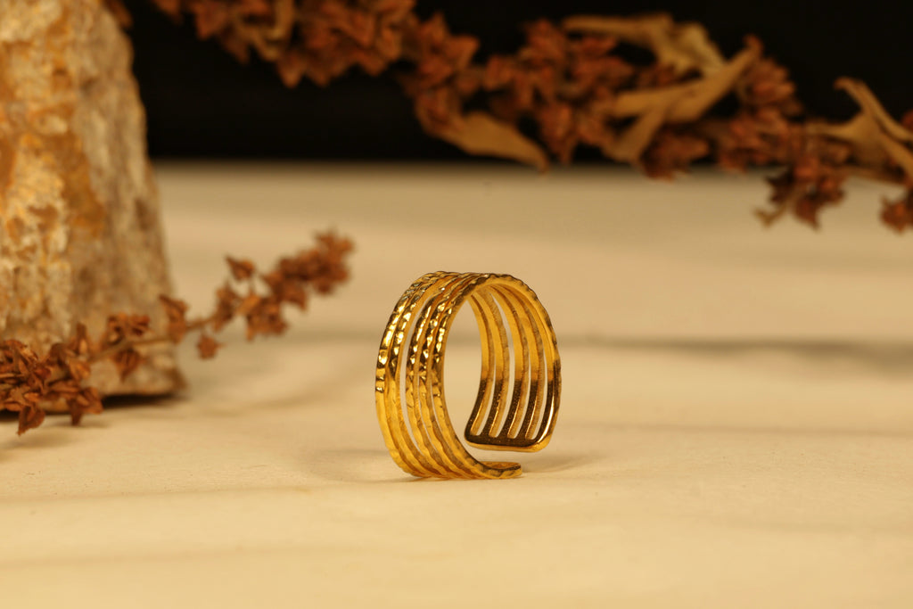 Gilded Ribbons Ring