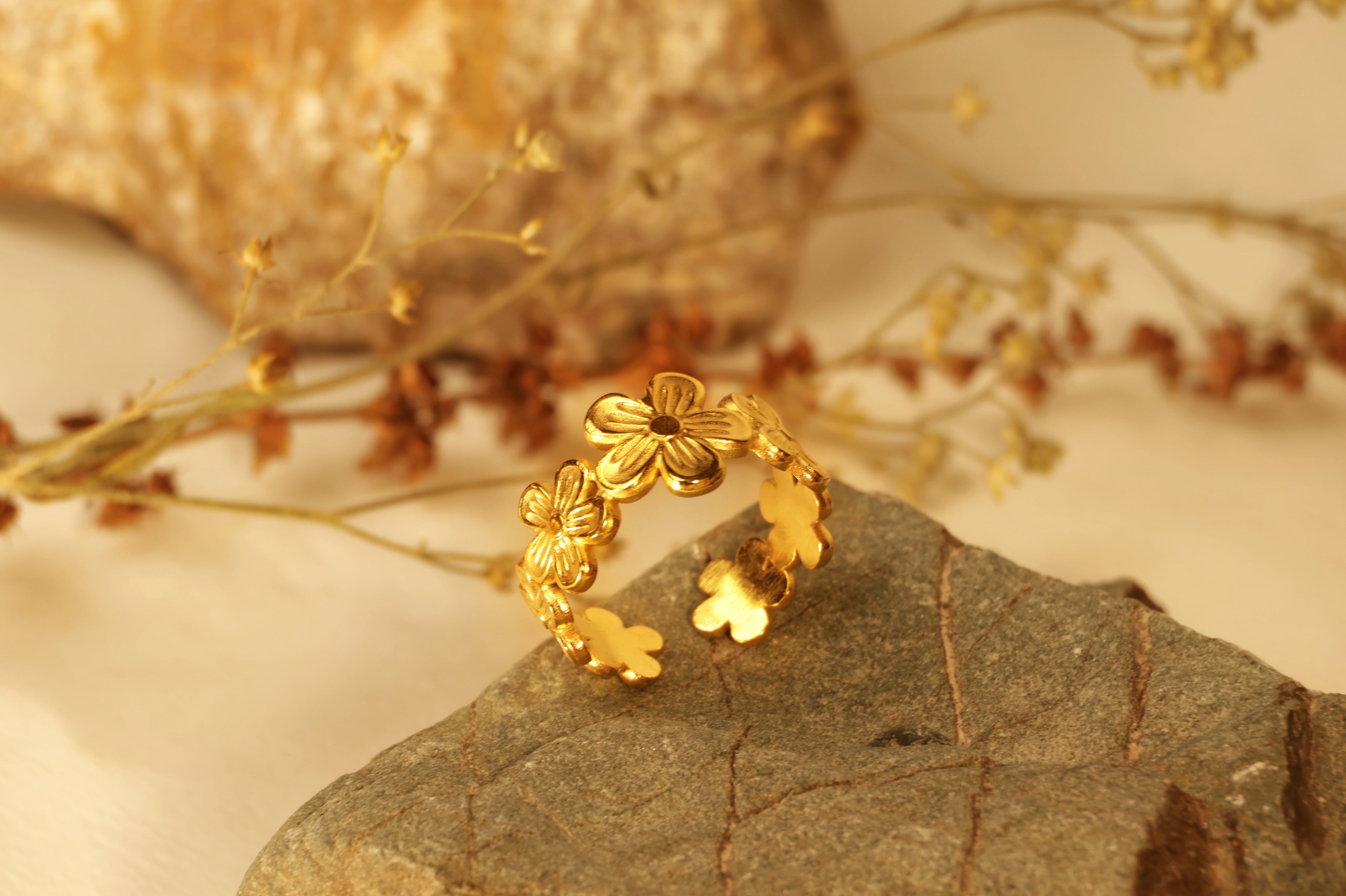 Daisy Chain Ring