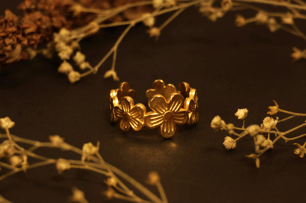 Daisy Chain Ring