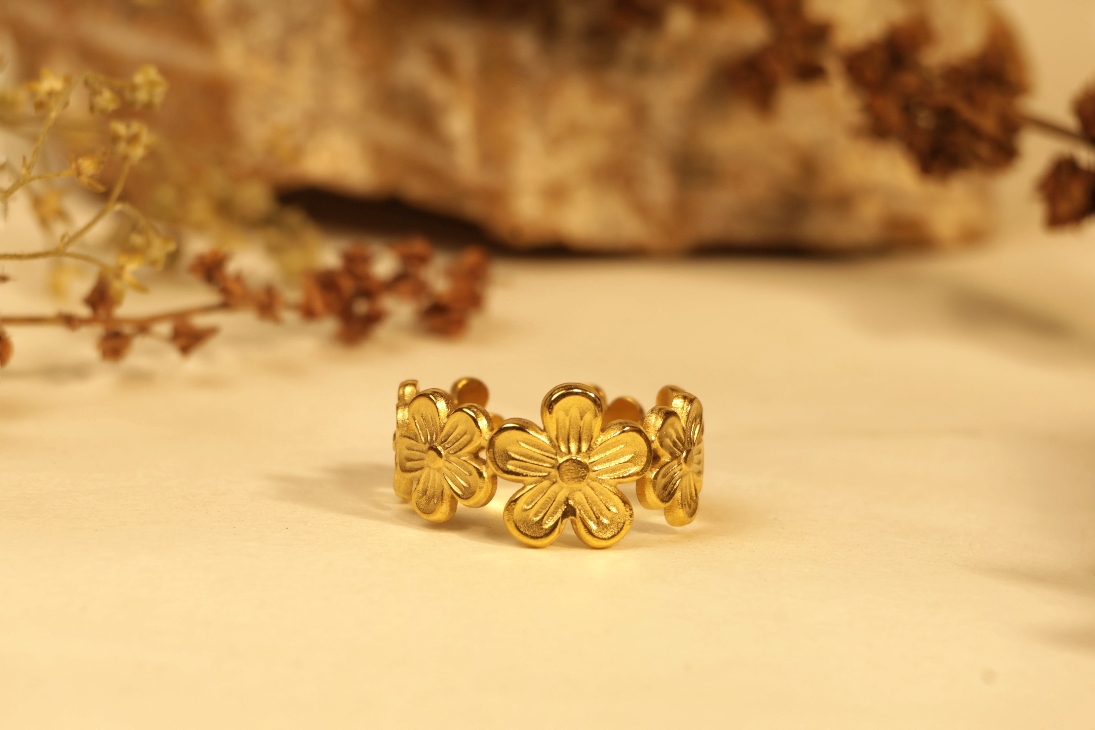 Daisy Chain Ring